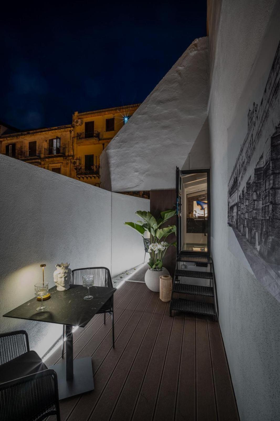 Santateresa19 Suite & Spa Palermo Exteriör bild